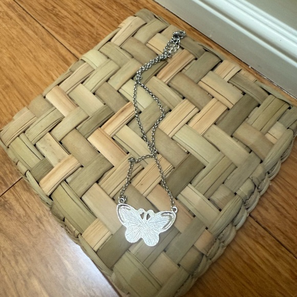 Y2K Silver Butterfly Necklace - Picture 4 of 5